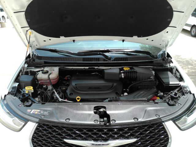 2026 Chrysler Pacifica Select Plano TX