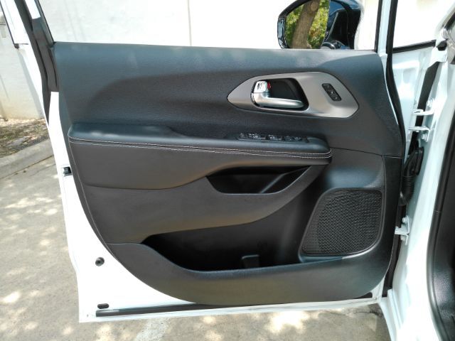 2026 Chrysler Pacifica Select Plano TX