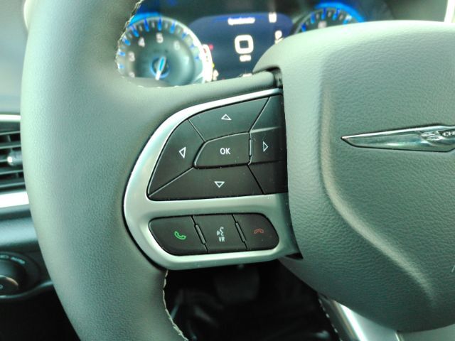 2026 Chrysler Pacifica Select Plano TX