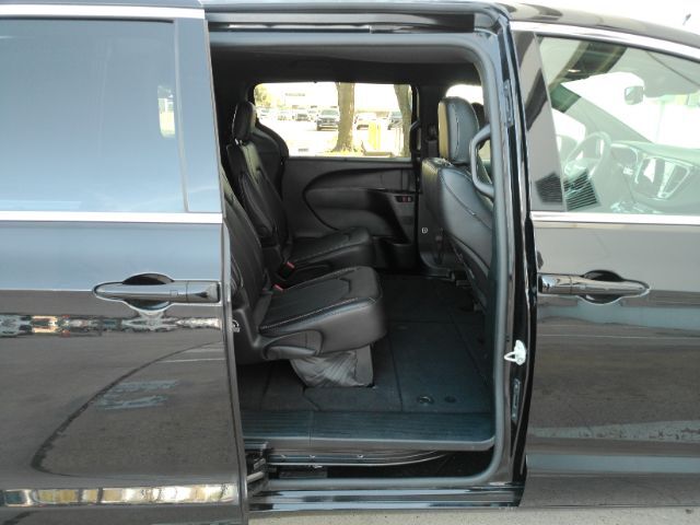 2026 Chrysler Pacifica Select Plano TX