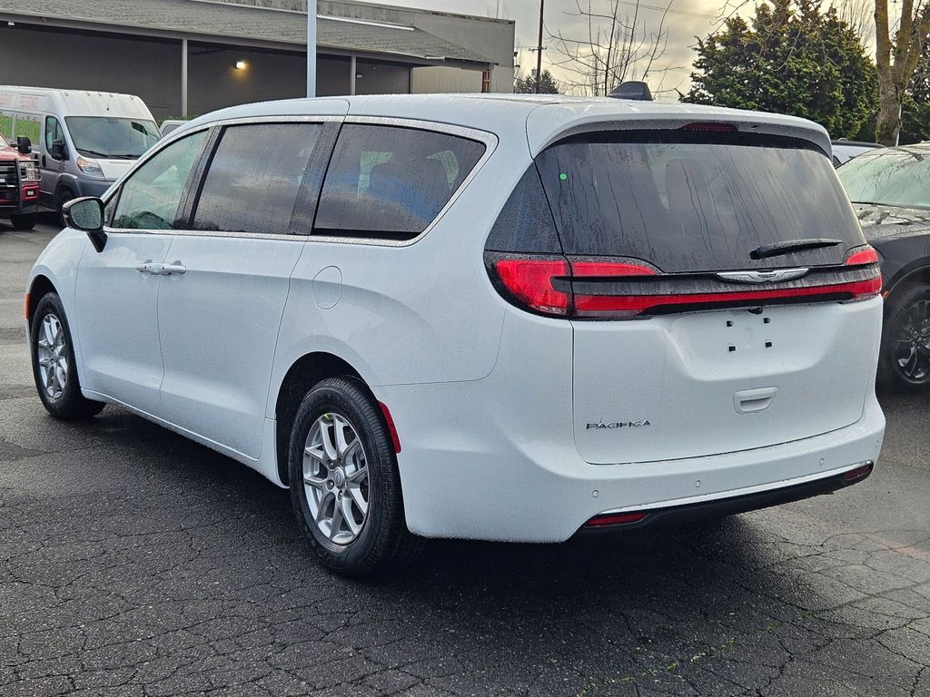 2026 Chrysler Pacifica Select Gresham OR