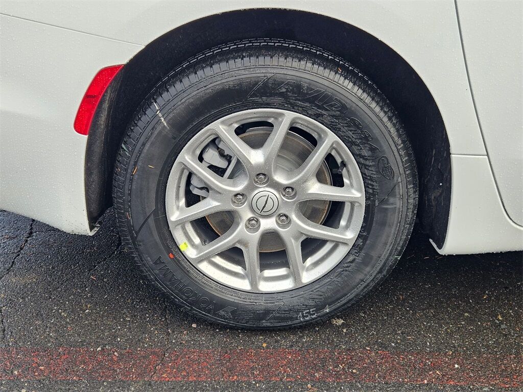 2026 Chrysler Pacifica Select Gresham OR