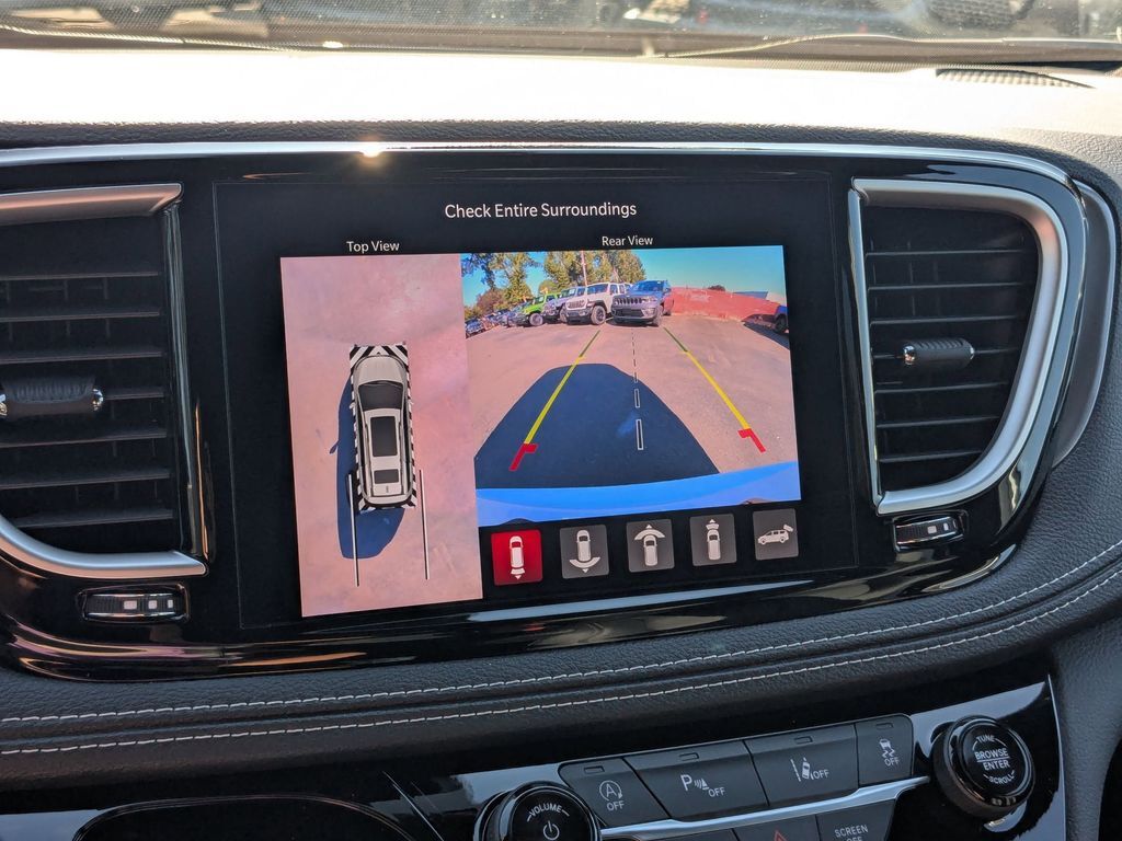 2026 Chrysler Pacifica Select Gresham OR