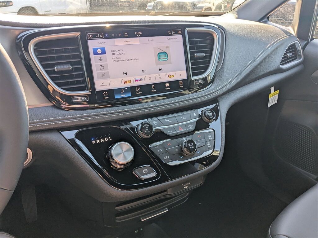 2026 Chrysler Pacifica Select Gresham OR