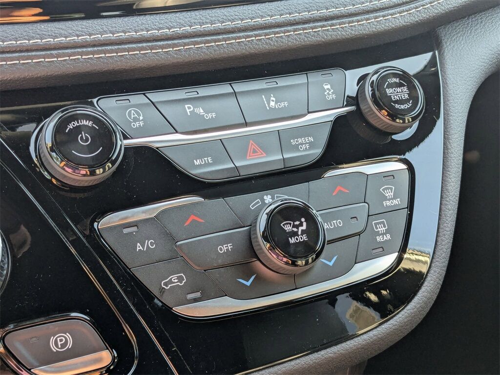 2026 Chrysler Pacifica Select Gresham OR