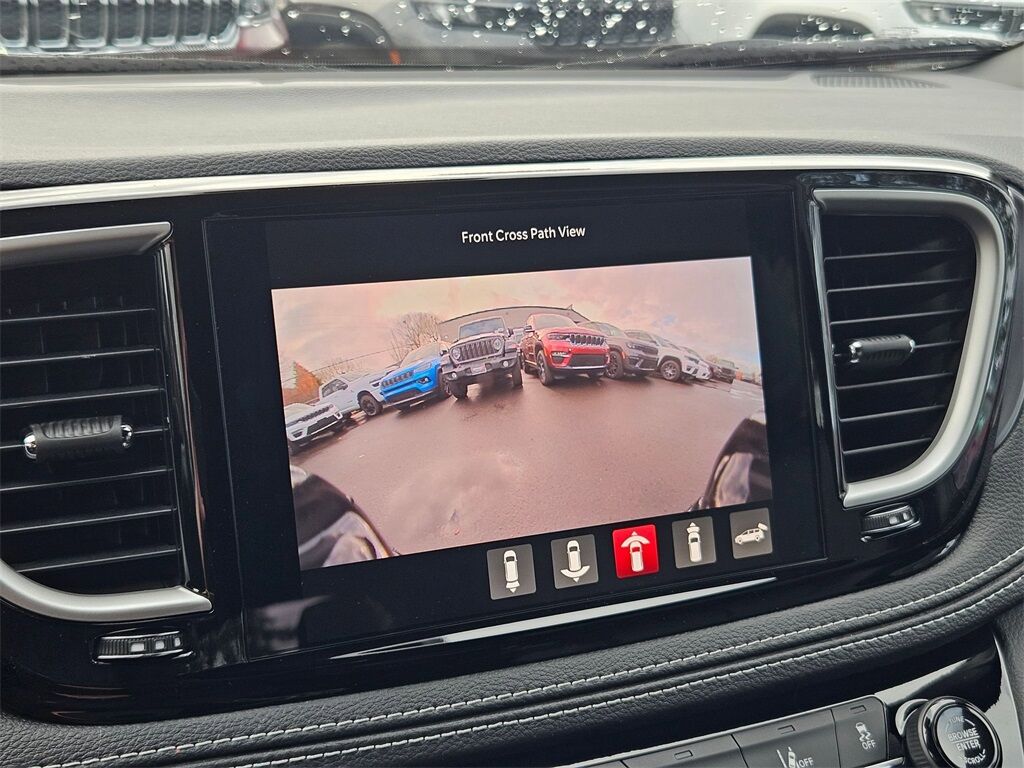 2026 Chrysler Pacifica Select Gresham OR