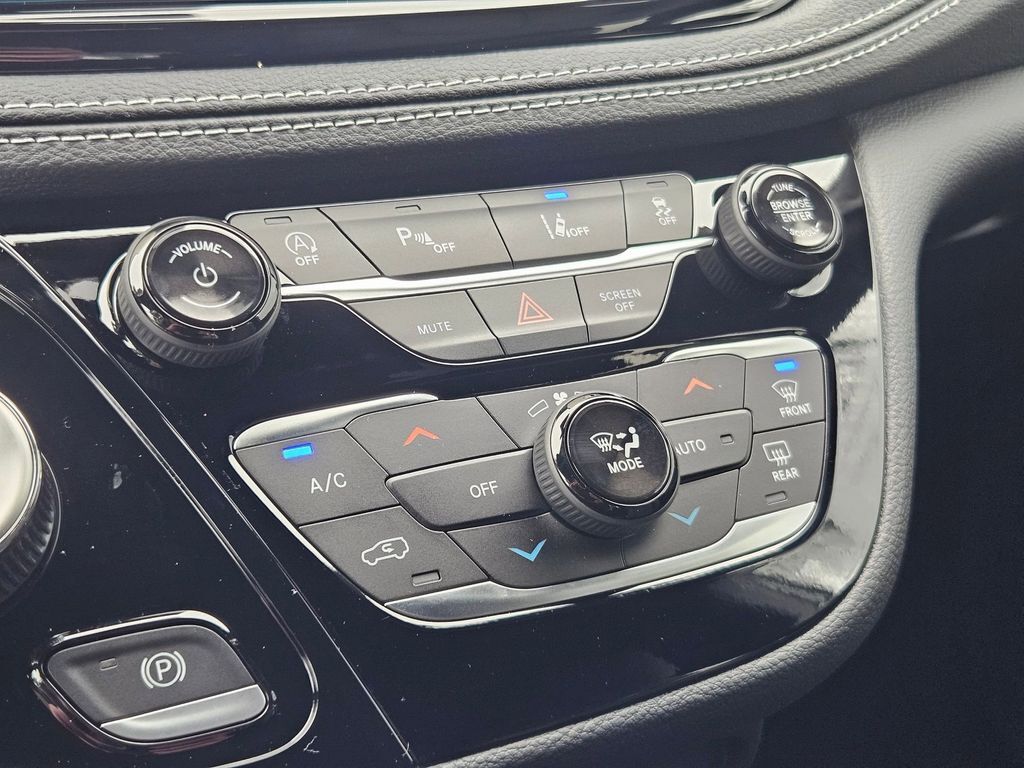 2026 Chrysler Pacifica Select Gresham OR