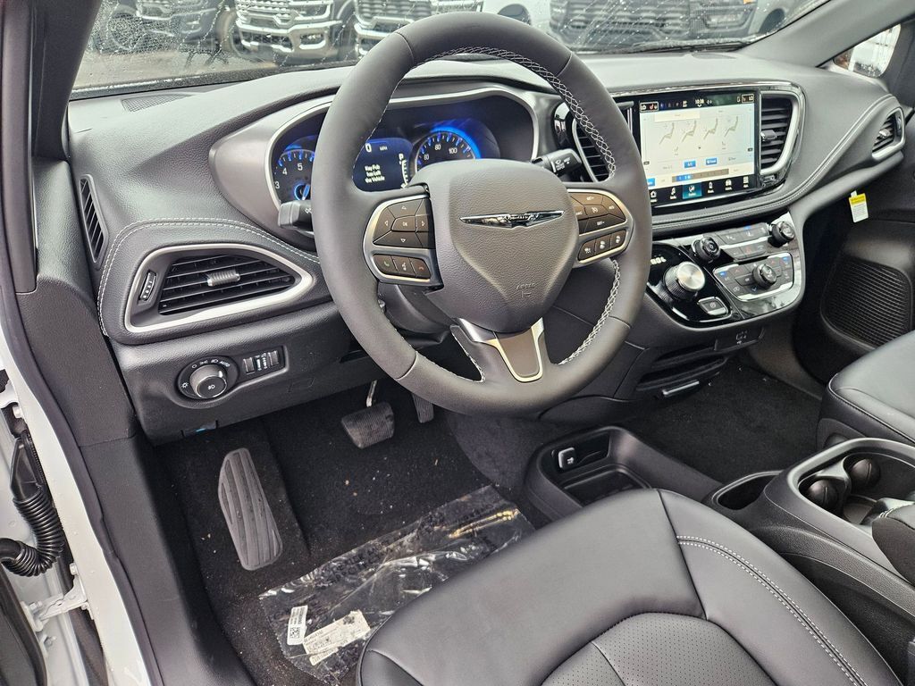 2026 Chrysler Pacifica Select Gresham OR