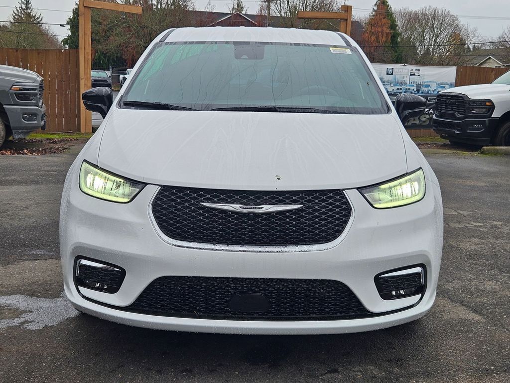 2026 Chrysler Pacifica Select Gresham OR