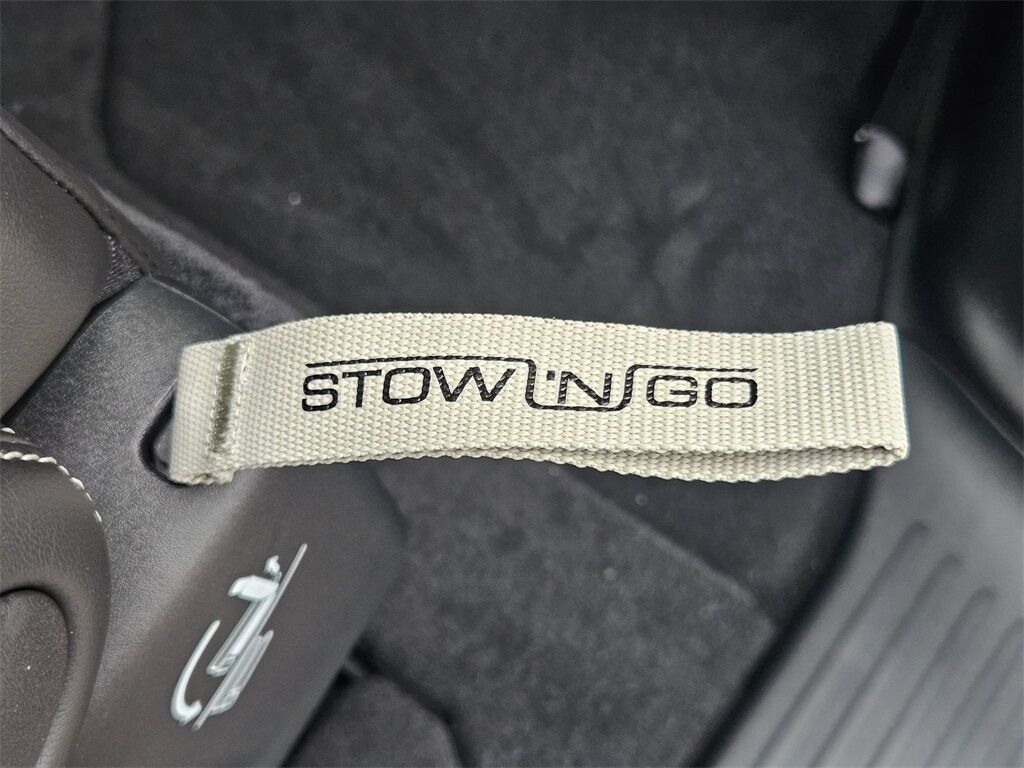 2026 Chrysler Pacifica Select Gresham OR