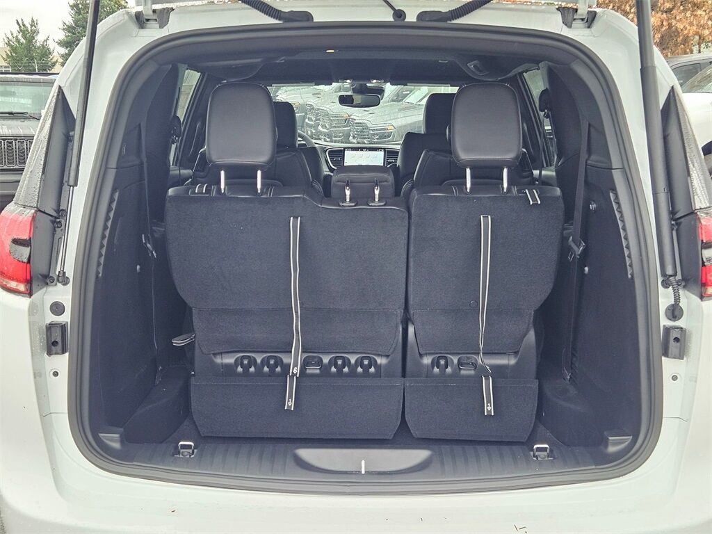 2026 Chrysler Pacifica Select Gresham OR