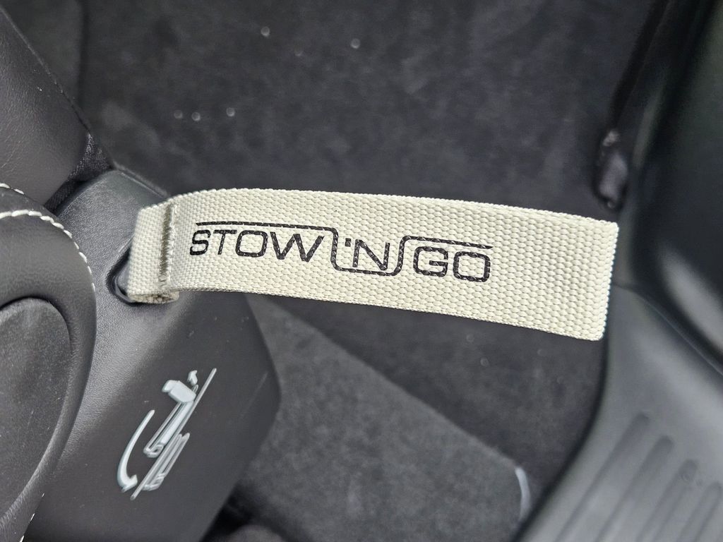 2026 Chrysler Pacifica Select Gresham OR