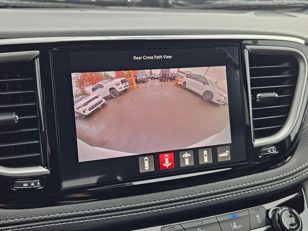 2026 Chrysler Pacifica Select Gresham OR