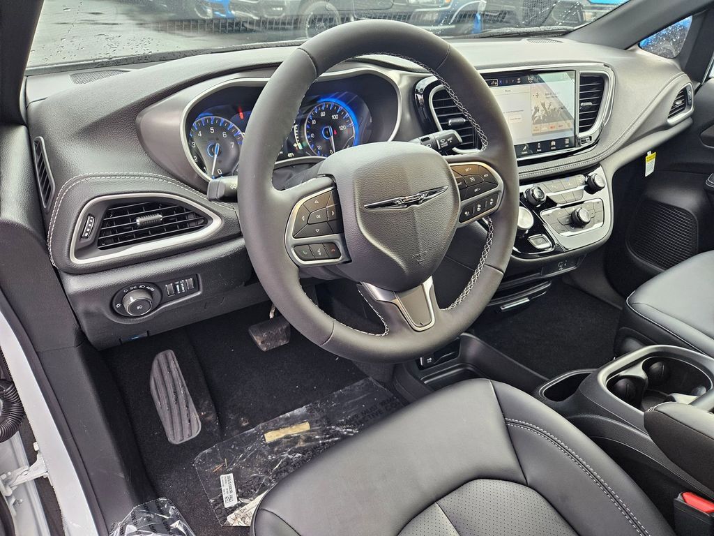 2026 Chrysler Pacifica Select Gresham OR