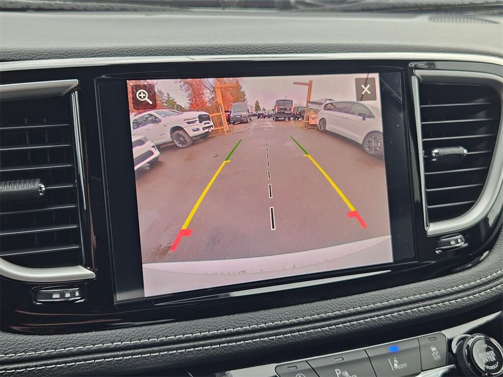 2026 Chrysler Pacifica Select Gresham OR