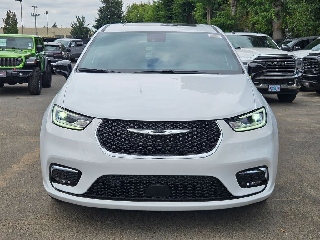 2026 Chrysler Pacifica Select Gresham OR