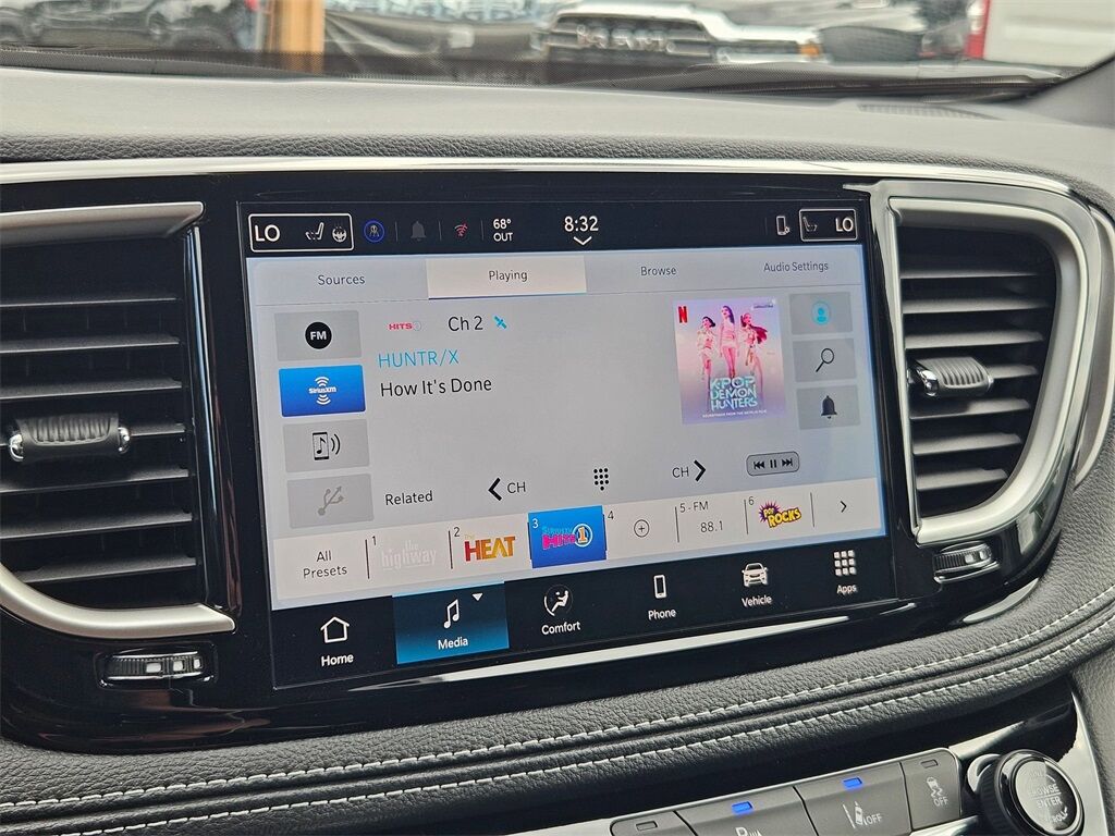 2026 Chrysler Pacifica Select Gresham OR