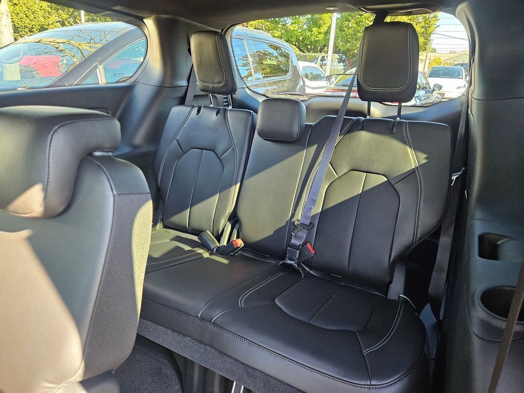 2026 Chrysler Pacifica Select Gresham OR