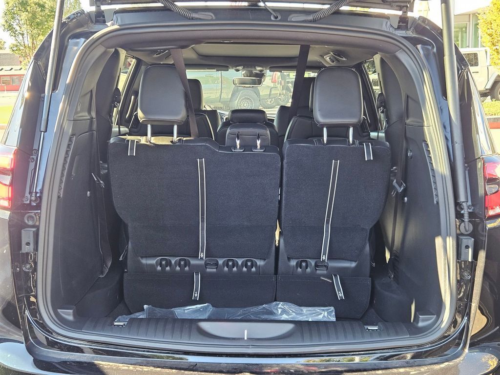 2026 Chrysler Pacifica Select Gresham OR