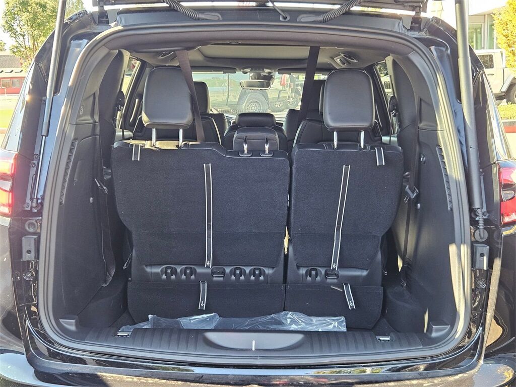 2026 Chrysler Pacifica Select Gresham OR