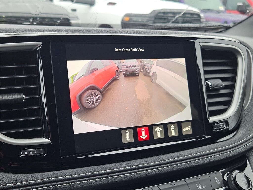 2026 Chrysler Pacifica Select Gresham OR