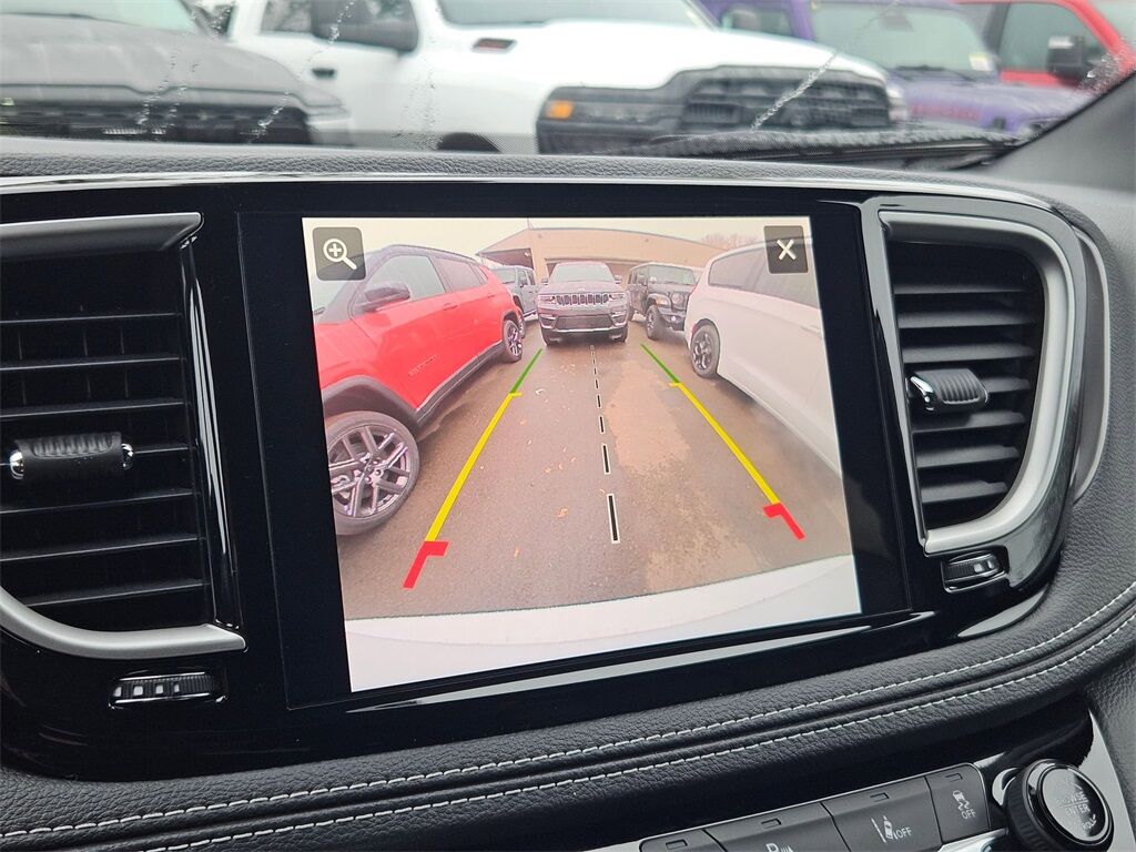 2026 Chrysler Pacifica Select Gresham OR