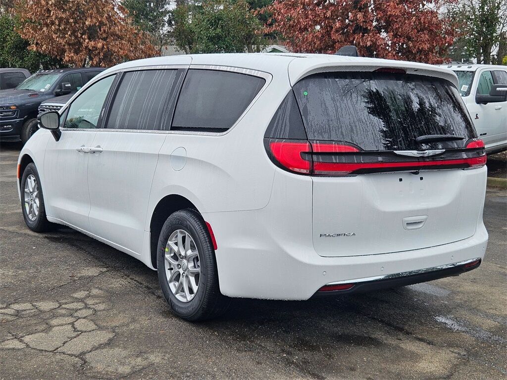 2026 Chrysler Pacifica Select Gresham OR