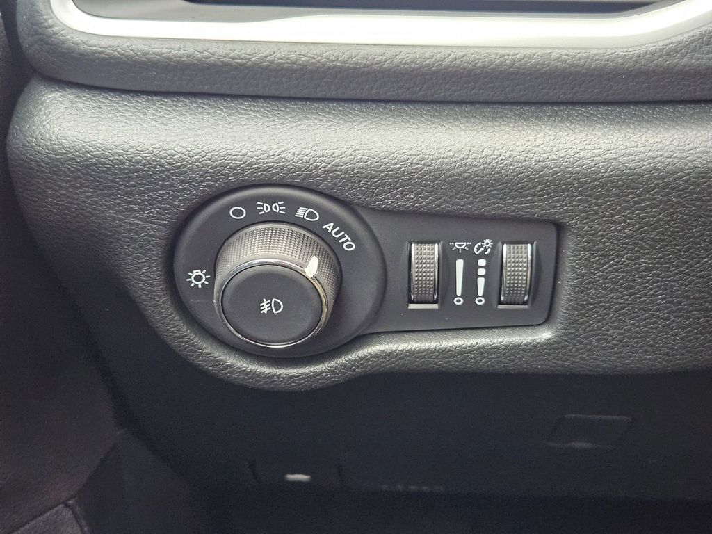 2026 Chrysler Pacifica Select Gresham OR