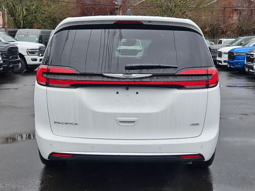 2026 Chrysler Pacifica Select Gresham OR