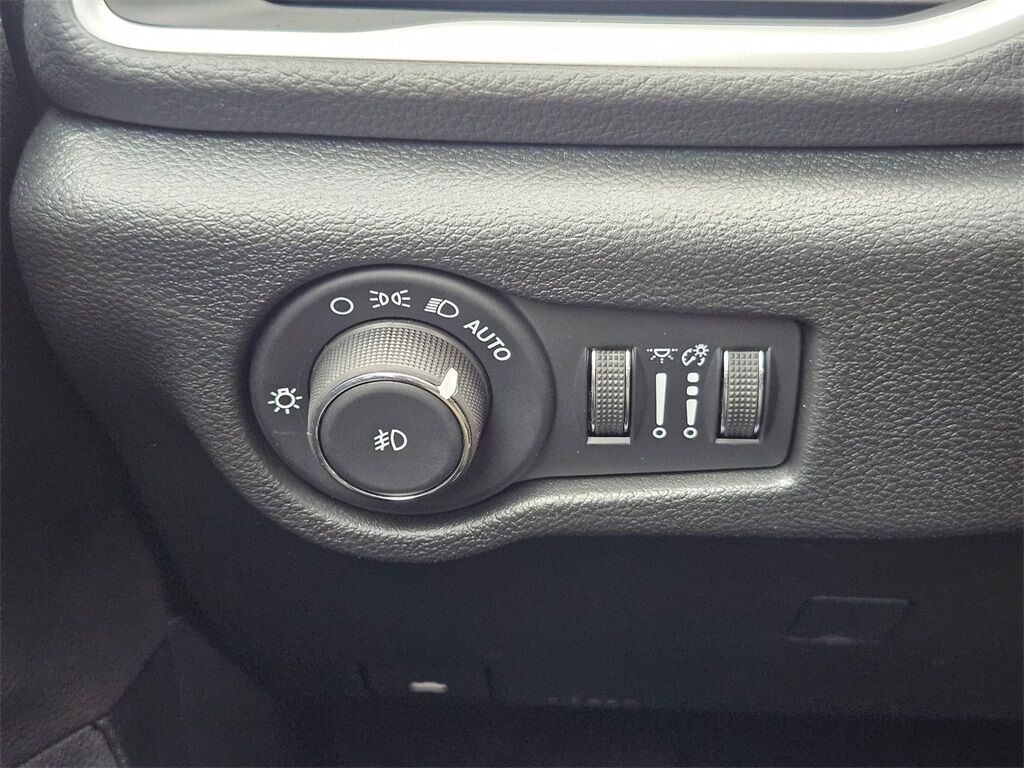 2026 Chrysler Pacifica Select Gresham OR