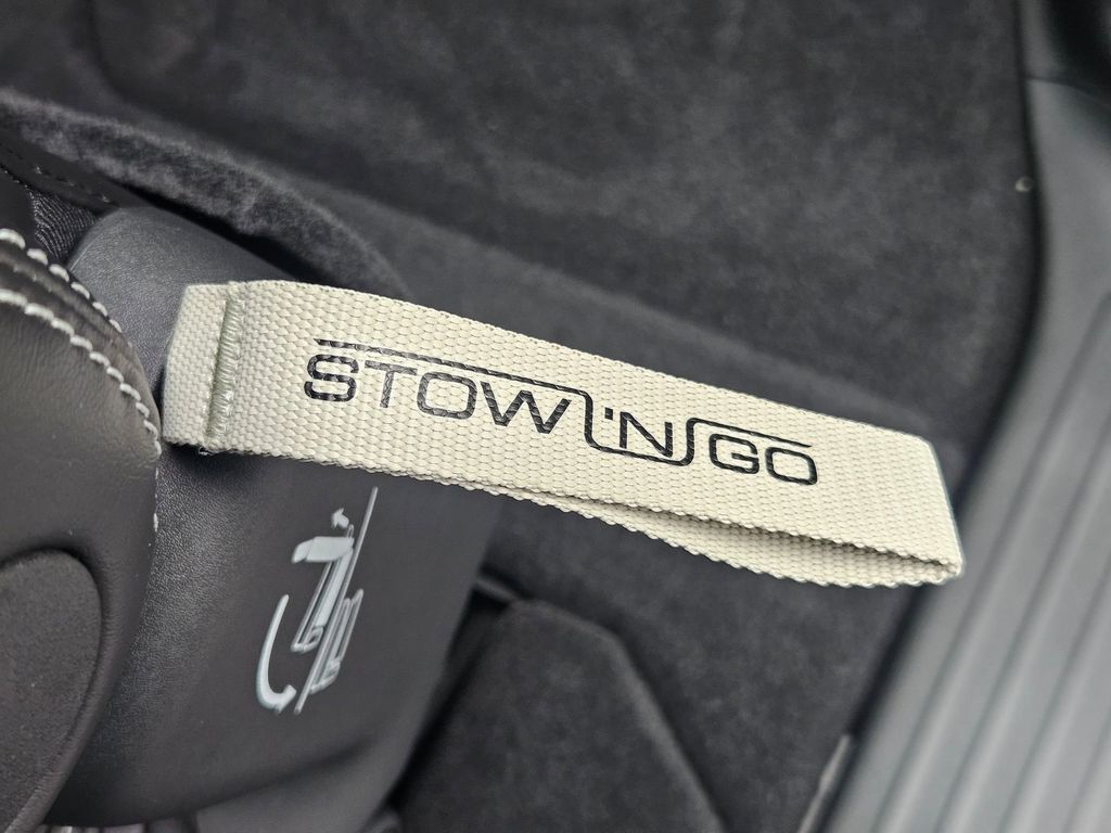 2026 Chrysler Pacifica Select Gresham OR