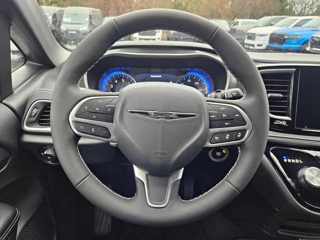 2026 Chrysler Pacifica Select Gresham OR