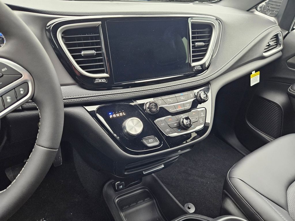 2026 Chrysler Pacifica Select Gresham OR