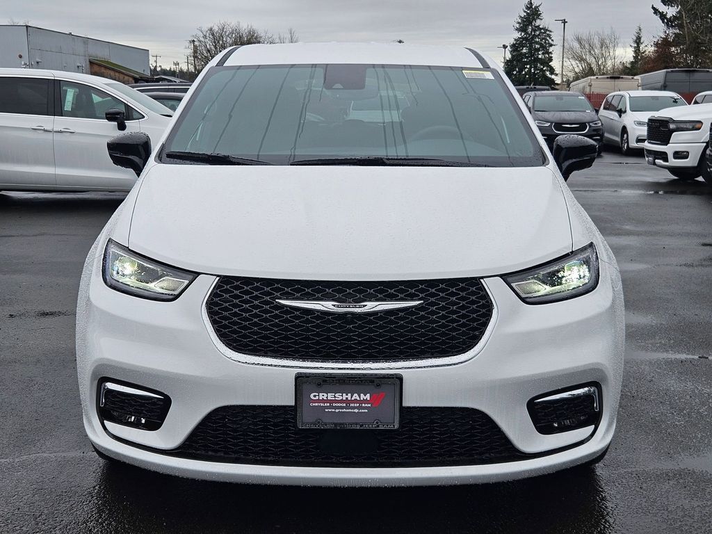 2026 Chrysler Pacifica Select Gresham OR