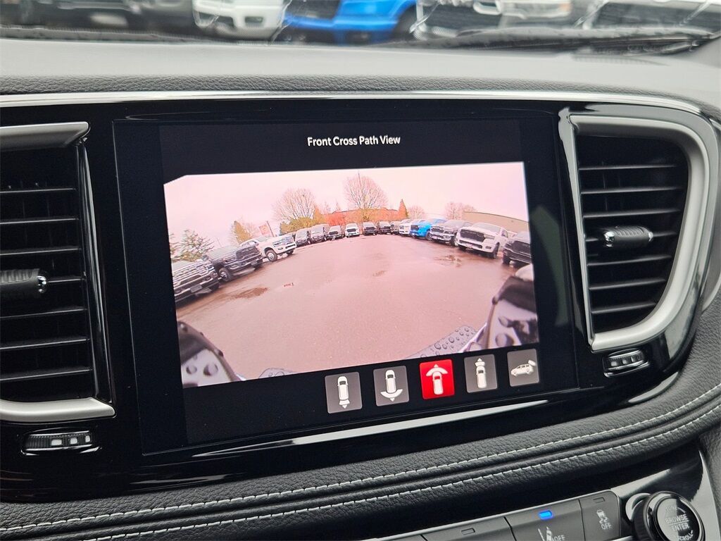 2026 Chrysler Pacifica Select Gresham OR