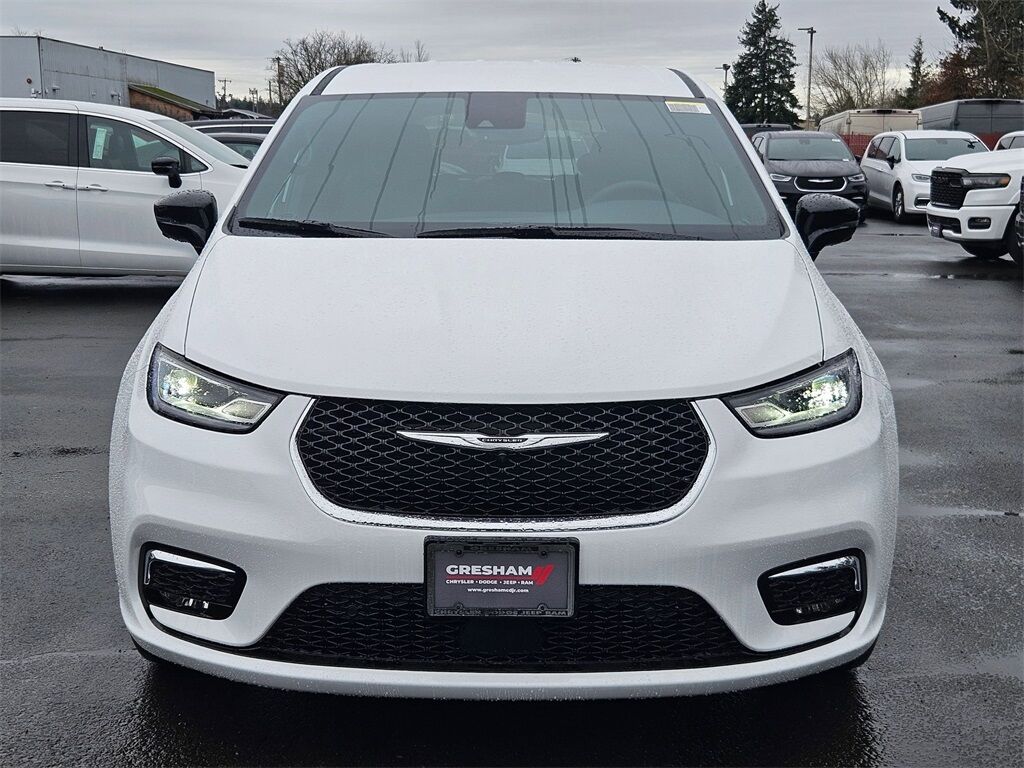 2026 Chrysler Pacifica Select Gresham OR