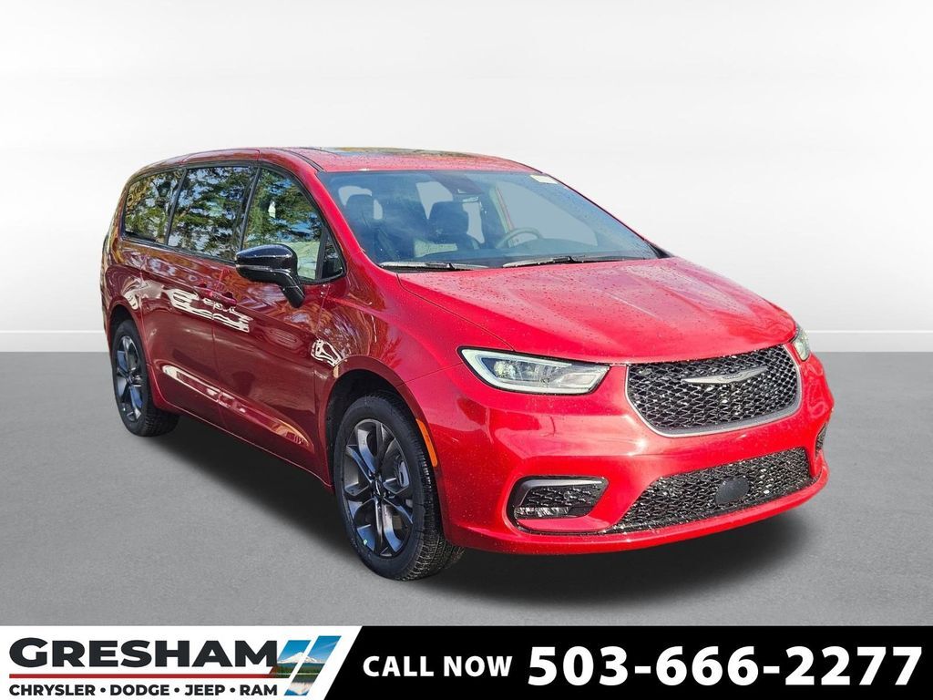 2026 Chrysler Pacifica Select Gresham OR