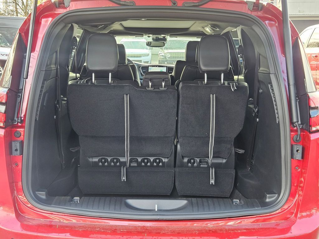 2026 Chrysler Pacifica Select Gresham OR