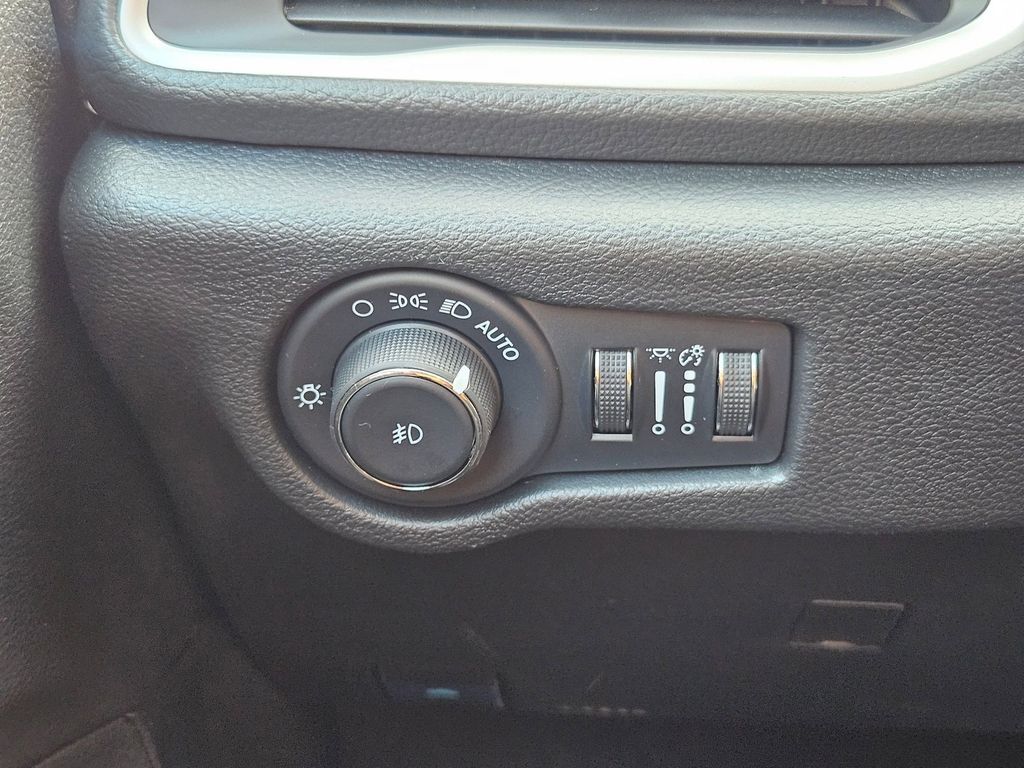 2026 Chrysler Pacifica Select Gresham OR