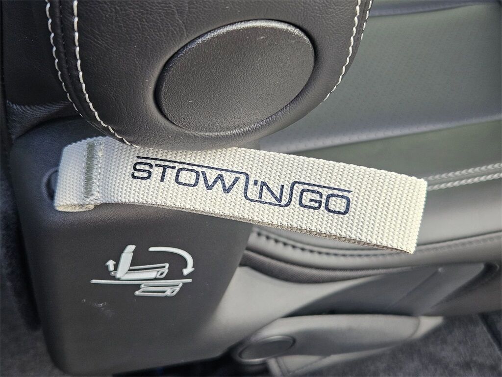 2026 Chrysler Pacifica Select Gresham OR