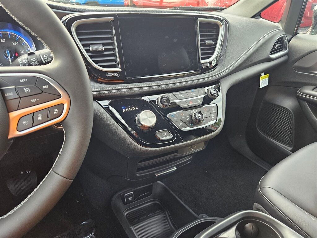 2026 Chrysler Pacifica Select Gresham OR