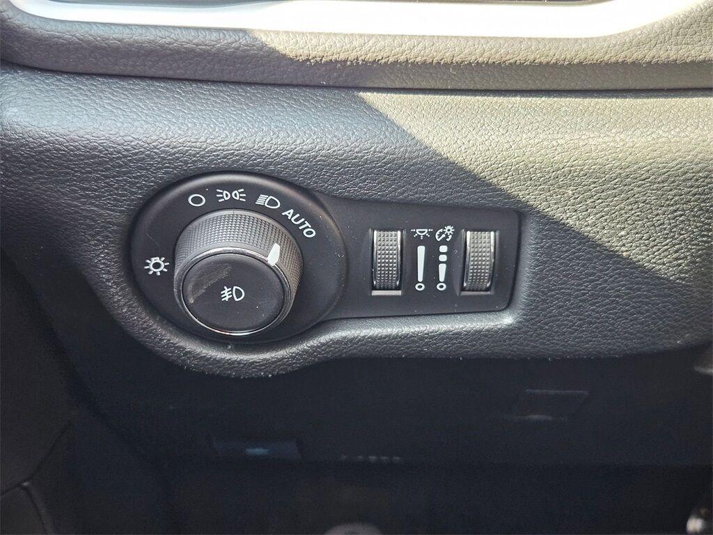 2026 Chrysler Pacifica Select Gresham OR