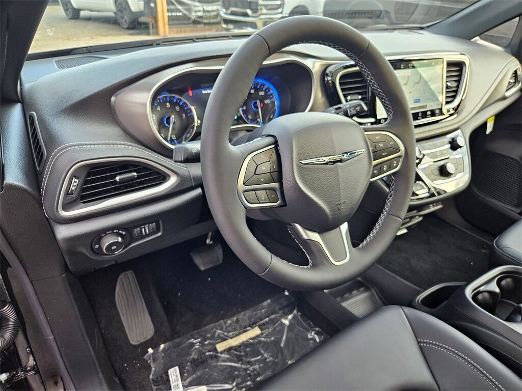 2026 Chrysler Pacifica Select Gresham OR