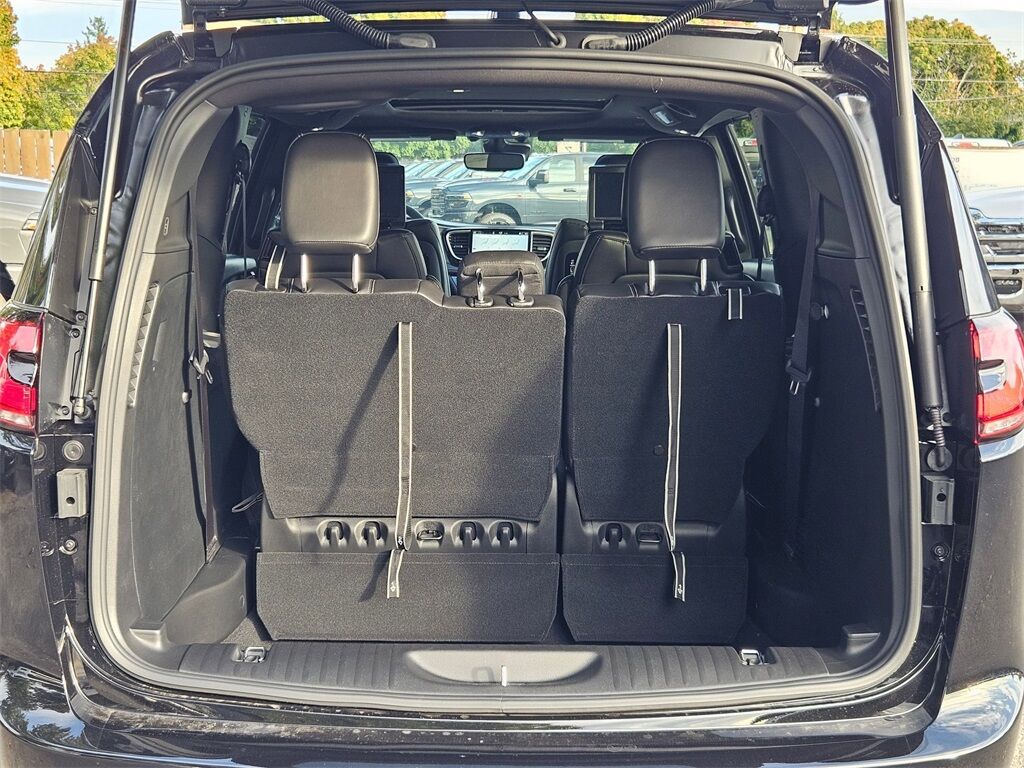 2026 Chrysler Pacifica Select Gresham OR