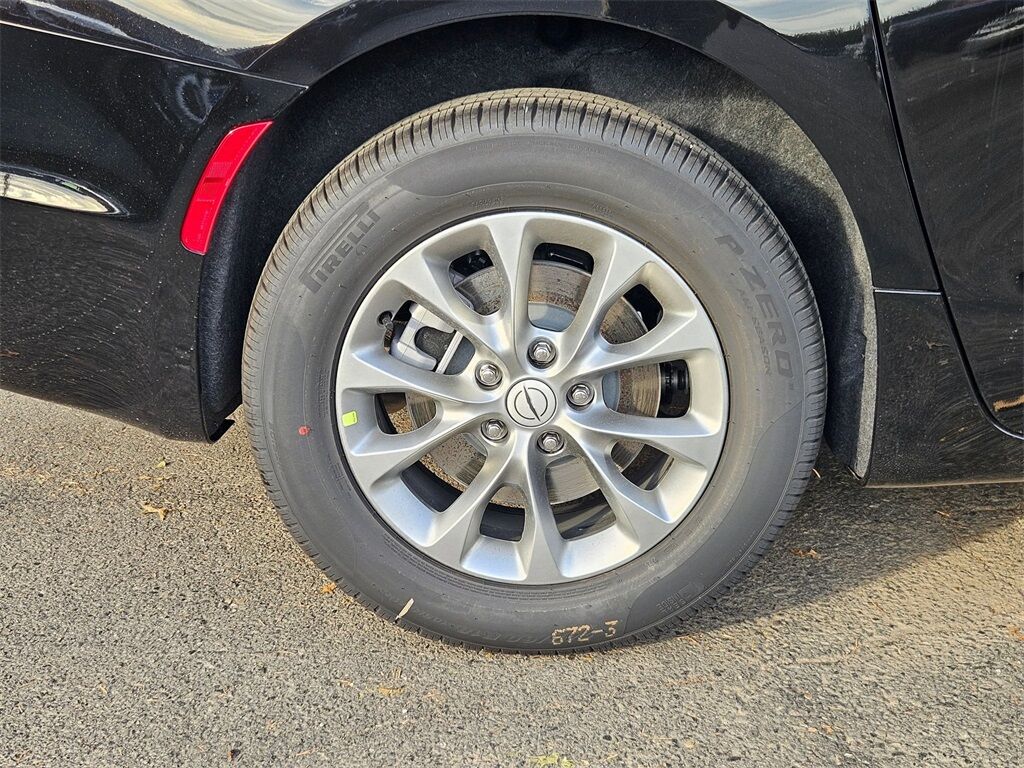 2026 Chrysler Pacifica Select Gresham OR