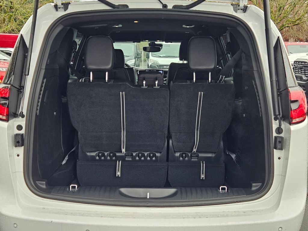 2026 Chrysler Pacifica Select Gresham OR