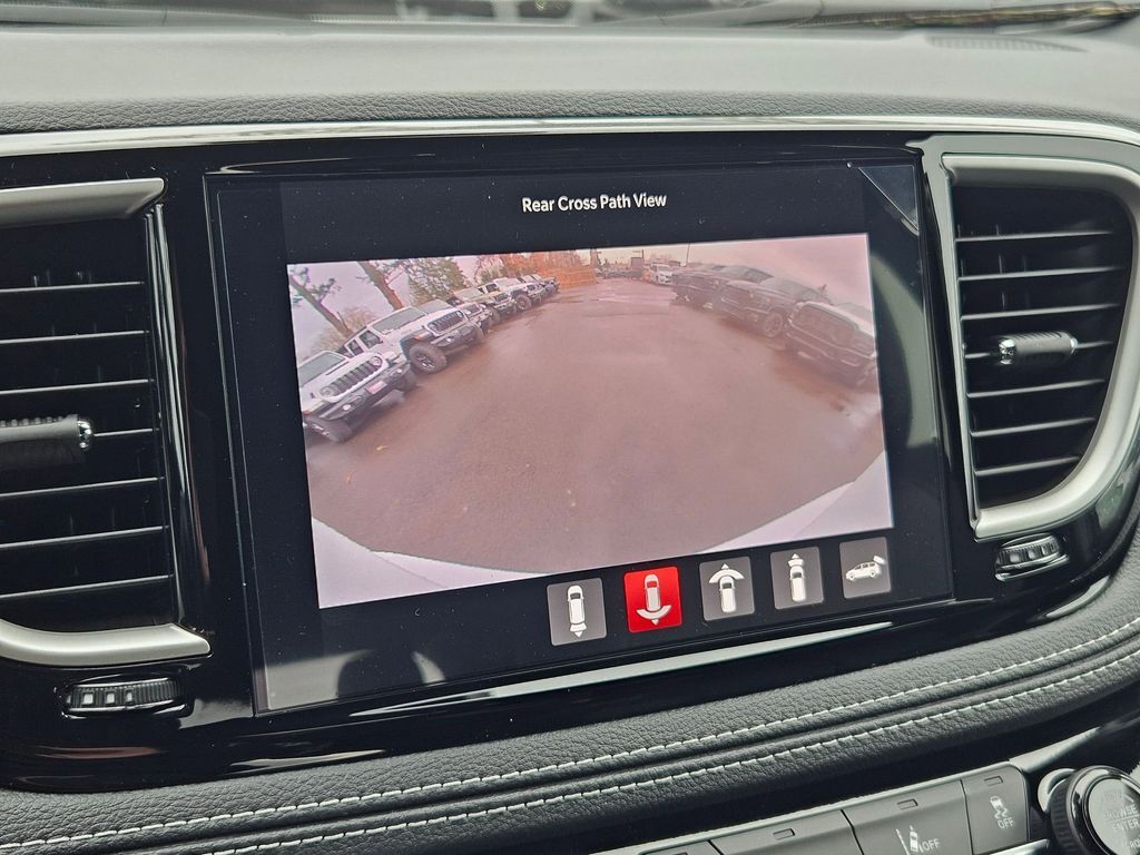 2026 Chrysler Pacifica Select Gresham OR