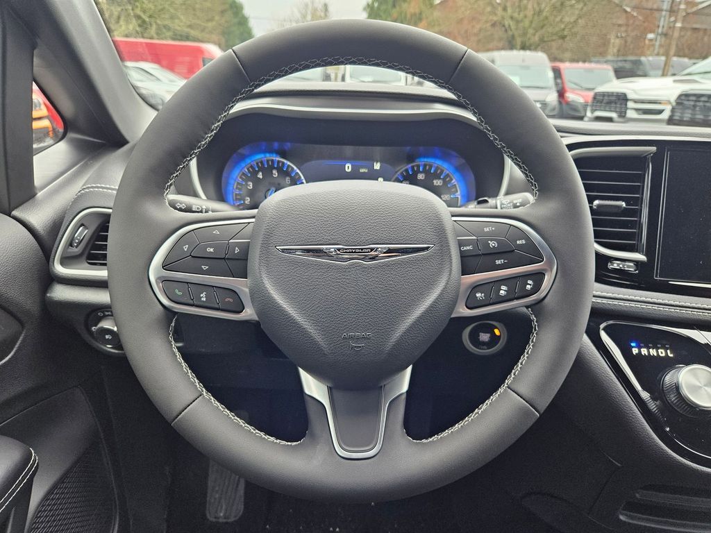 2026 Chrysler Pacifica Select Gresham OR