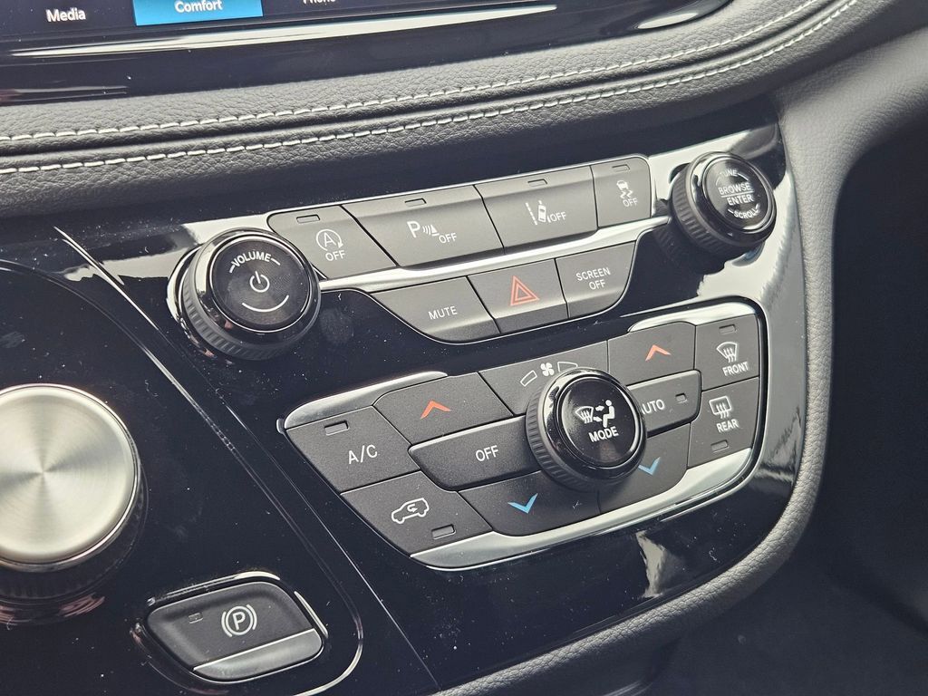 2026 Chrysler Pacifica Select Gresham OR