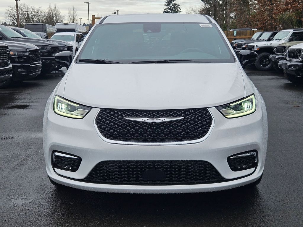2026 Chrysler Pacifica Select Gresham OR